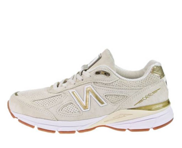 990